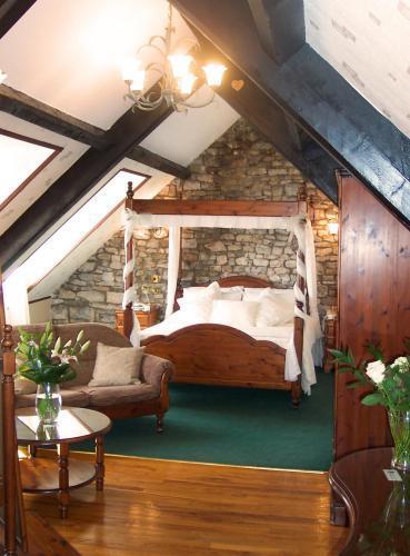 St Mary'S Hotel Golf & Country Club Pencoed Екстериор снимка