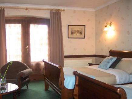 St Mary'S Hotel Golf & Country Club Pencoed Екстериор снимка